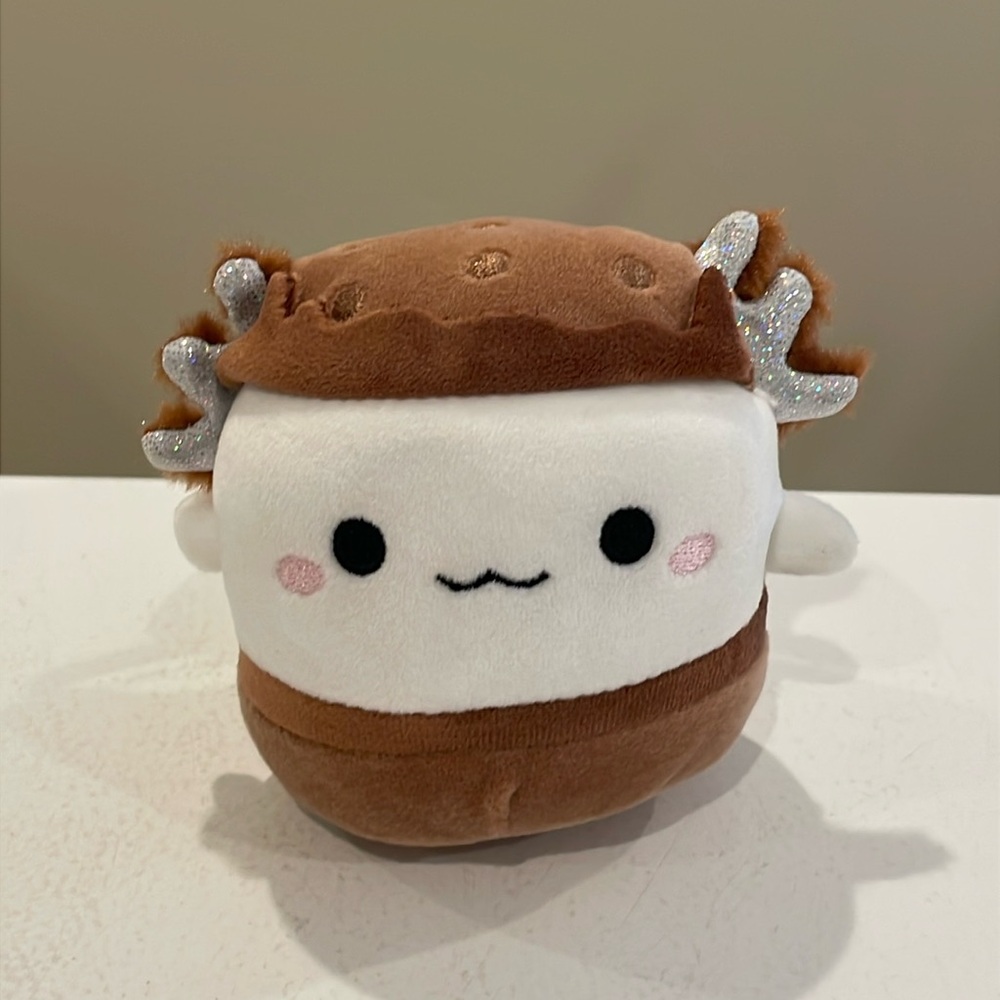 NWT 3.5” Prometheus the Axolotl Smore Squishmallow Clip - Epic Collection